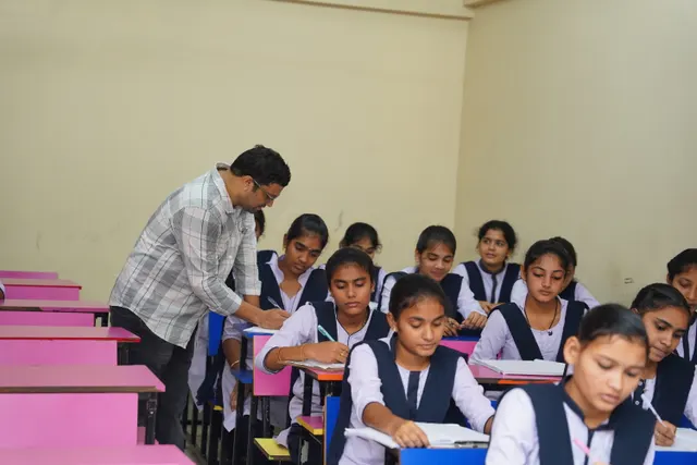 Individual guidance during class